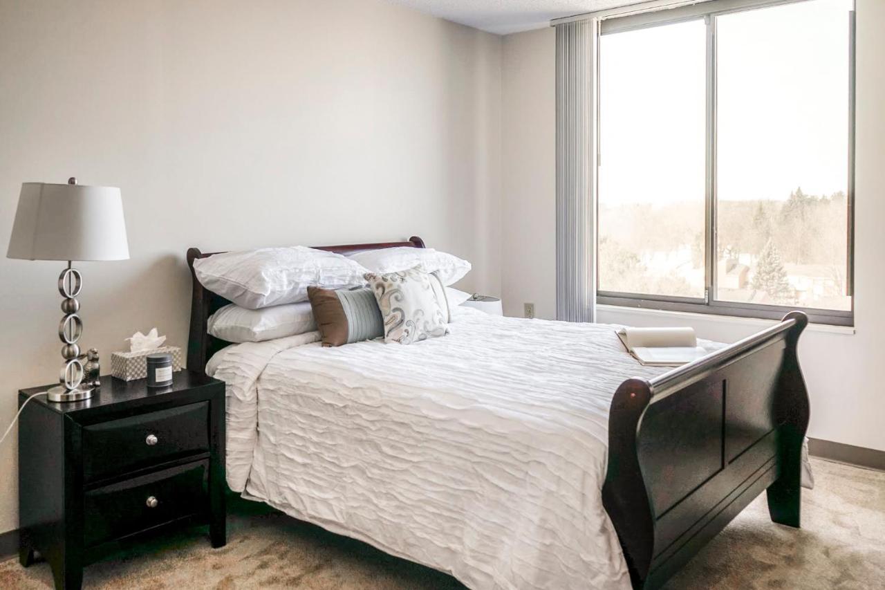 Short Term Rentals At The Park At Trowbridge Senior Community Southfield Exterior foto