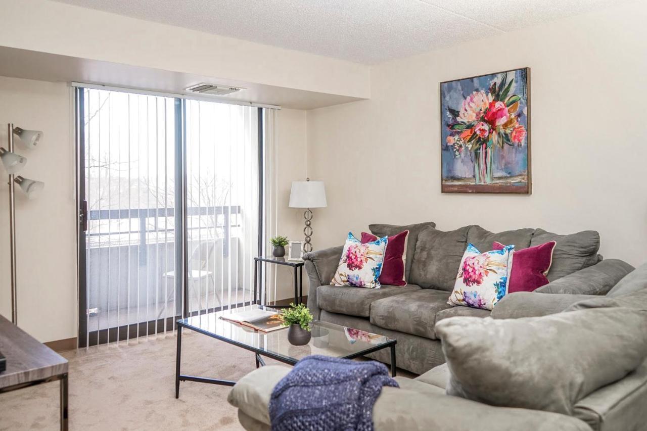 Short Term Rentals At The Park At Trowbridge Senior Community Southfield Exterior foto