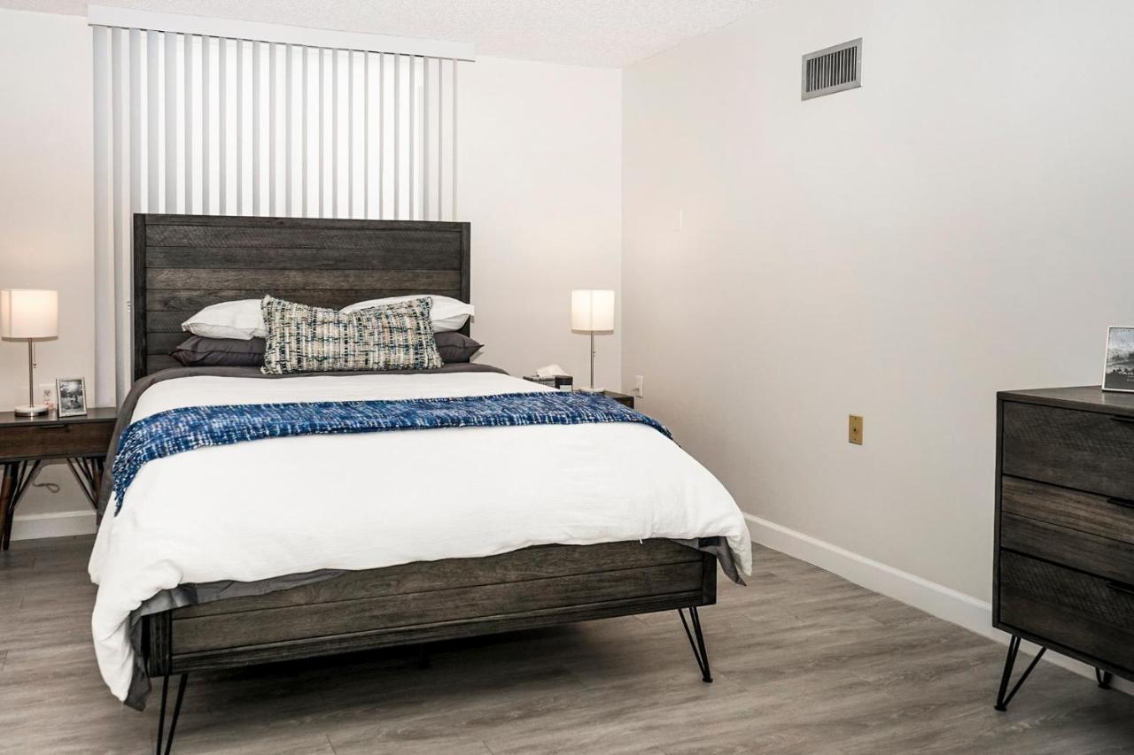 Short Term Rentals At The Park At Trowbridge Senior Community Southfield Exterior foto