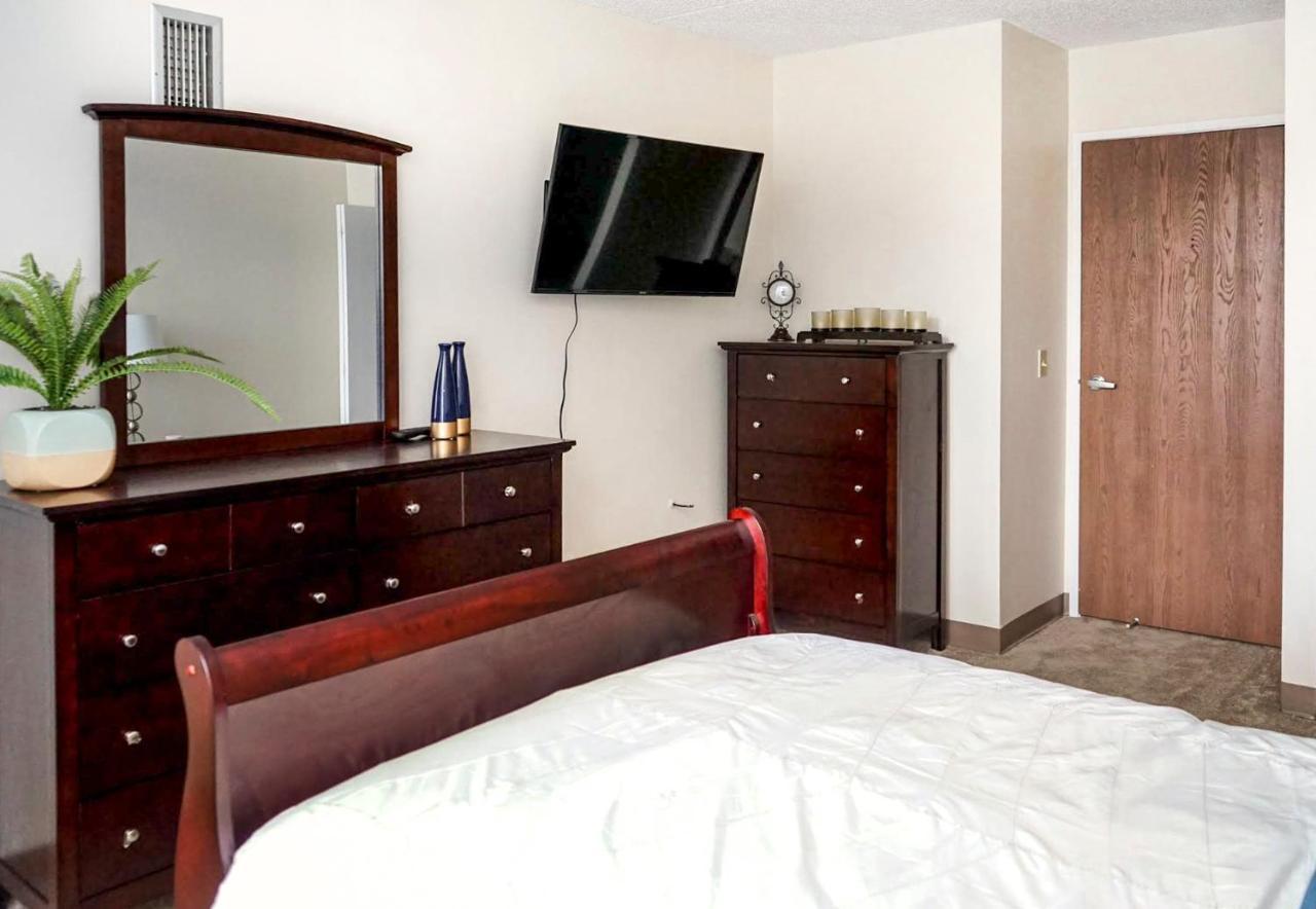 Short Term Rentals At The Park At Trowbridge Senior Community Southfield Exterior foto